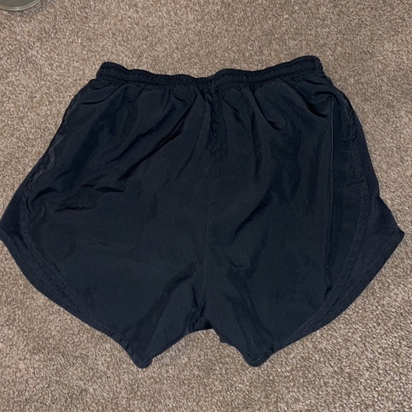 All black Nike - Picture 2 of 4